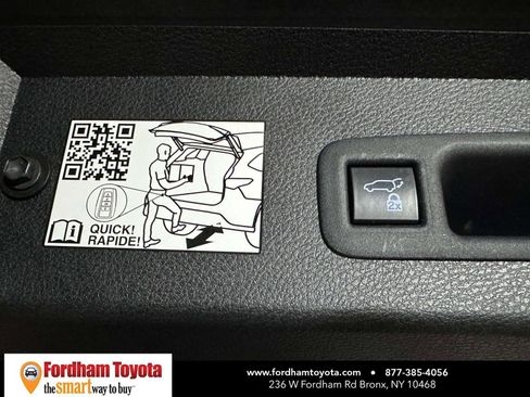 Used 2024 Toyota Sienna XLE image 14