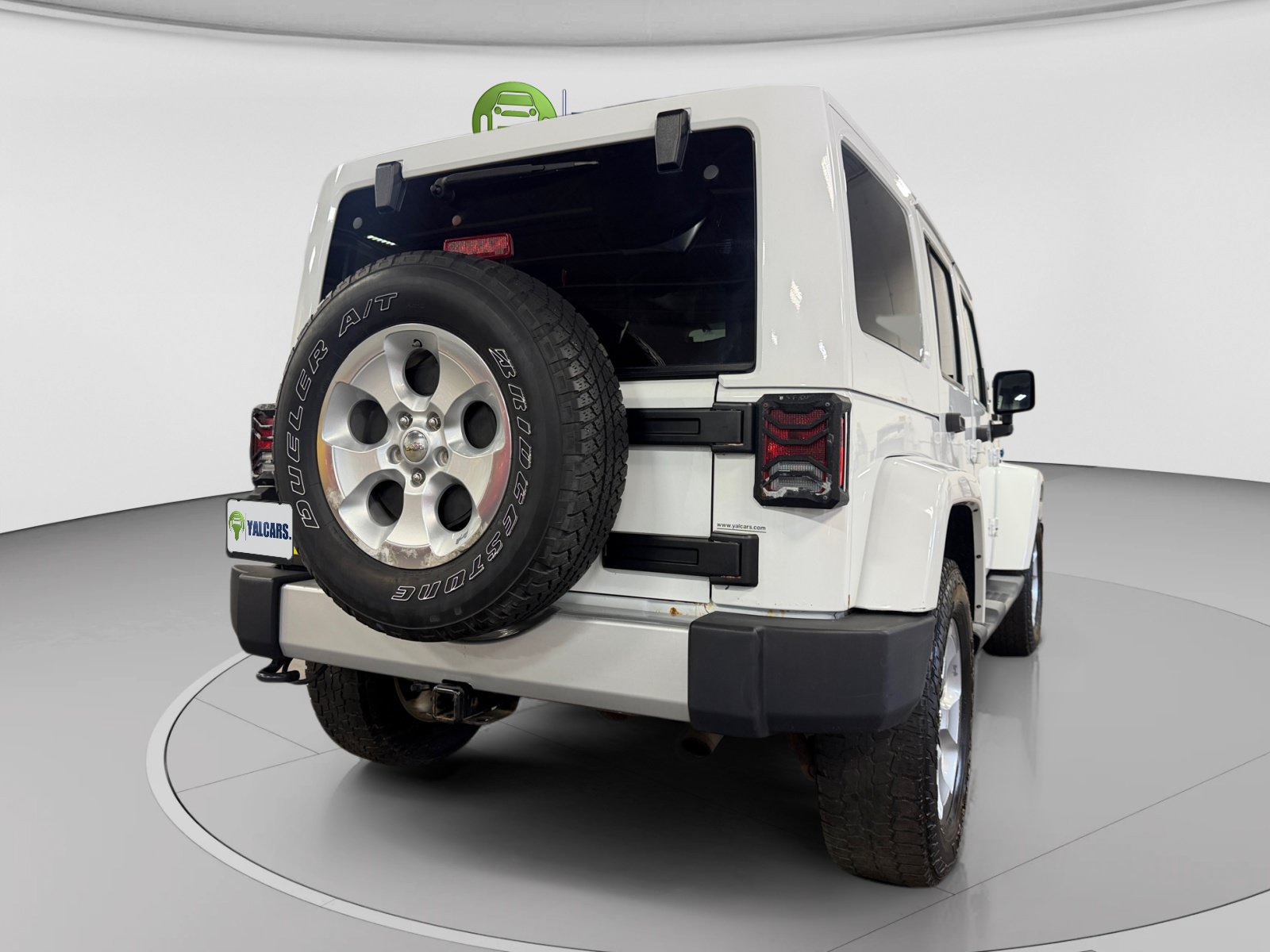 Used 2014 Jeep Wrangler Unlimited Sahara w/ Connectivity Group AWD/4WD image 10