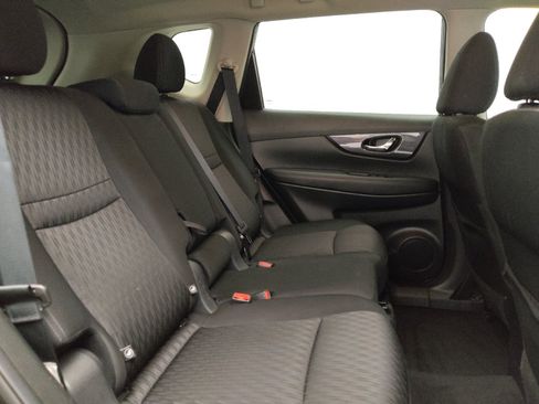 Used 2019 Nissan Rogue S w/ Special Edition Package FWD image 19