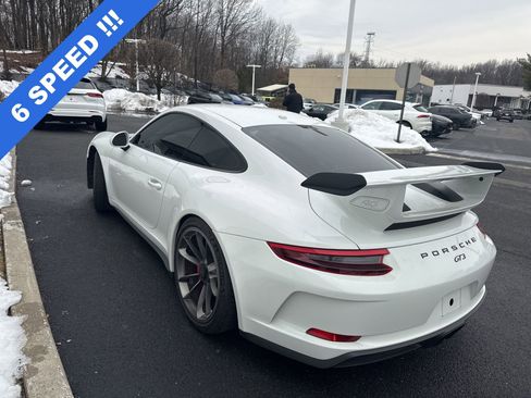 Used 2018 Porsche 911 GT3 image 4
