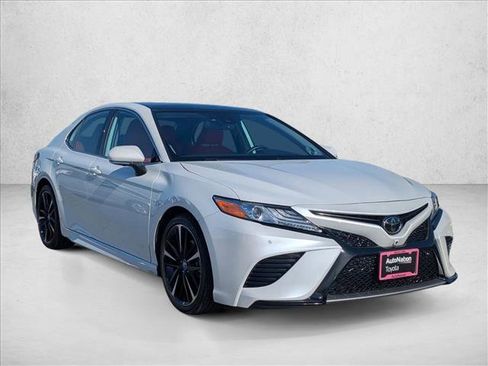 Certified 2020 Toyota Camry XSE image 4