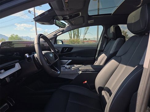 New 2025 Cadillac Optiq Sport 1 image 23