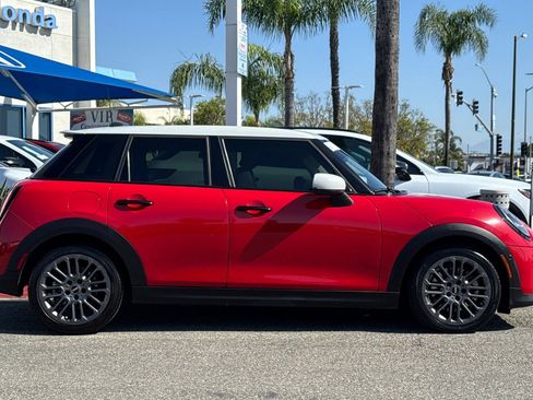 Used 2025 MINI Cooper S FWD image 7