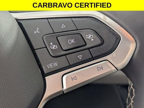 Used 2022 Volkswagen Taos SE AWD/4WD image 16