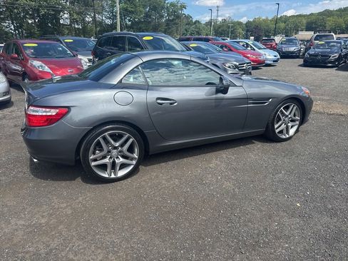 Used 2016 Mercedes-Benz SLK 300 image 12