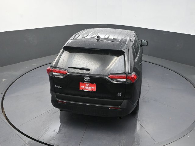 Used 2025 Toyota RAV4 LE AWD/4WD image 28