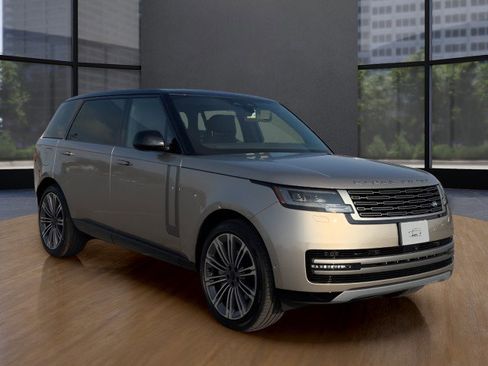 New 2026 Land Rover Range Rover Long Wheelbase SE image 8