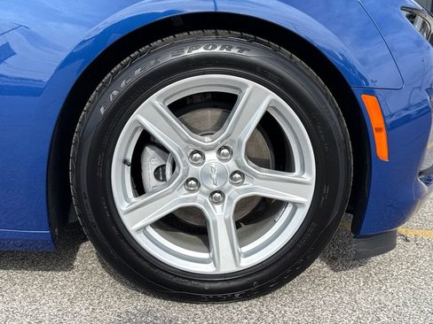 Used 2023 Chevrolet Camaro LT RWD image 37