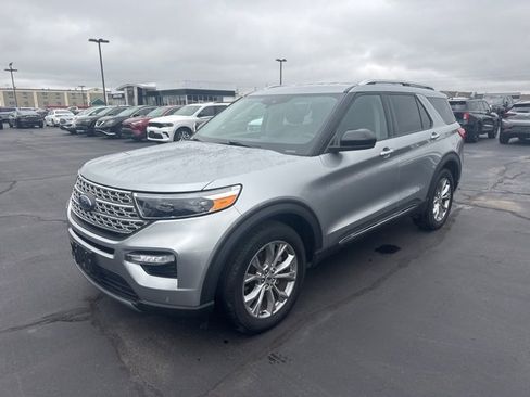 Used 2024 Ford Explorer Limited image 9