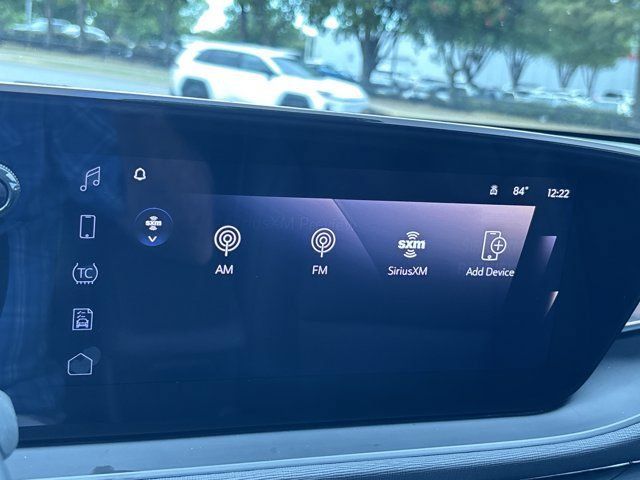 Used 2024 Buick Envista Sport Touring w/ Convenience I Package FWD image 33