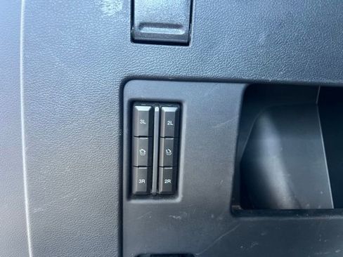 Used 2024 Ford Expedition Limited AWD/4WD image 16