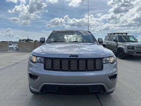 Used 2021 Jeep Grand Cherokee Laredo X AWD/4WD image 8