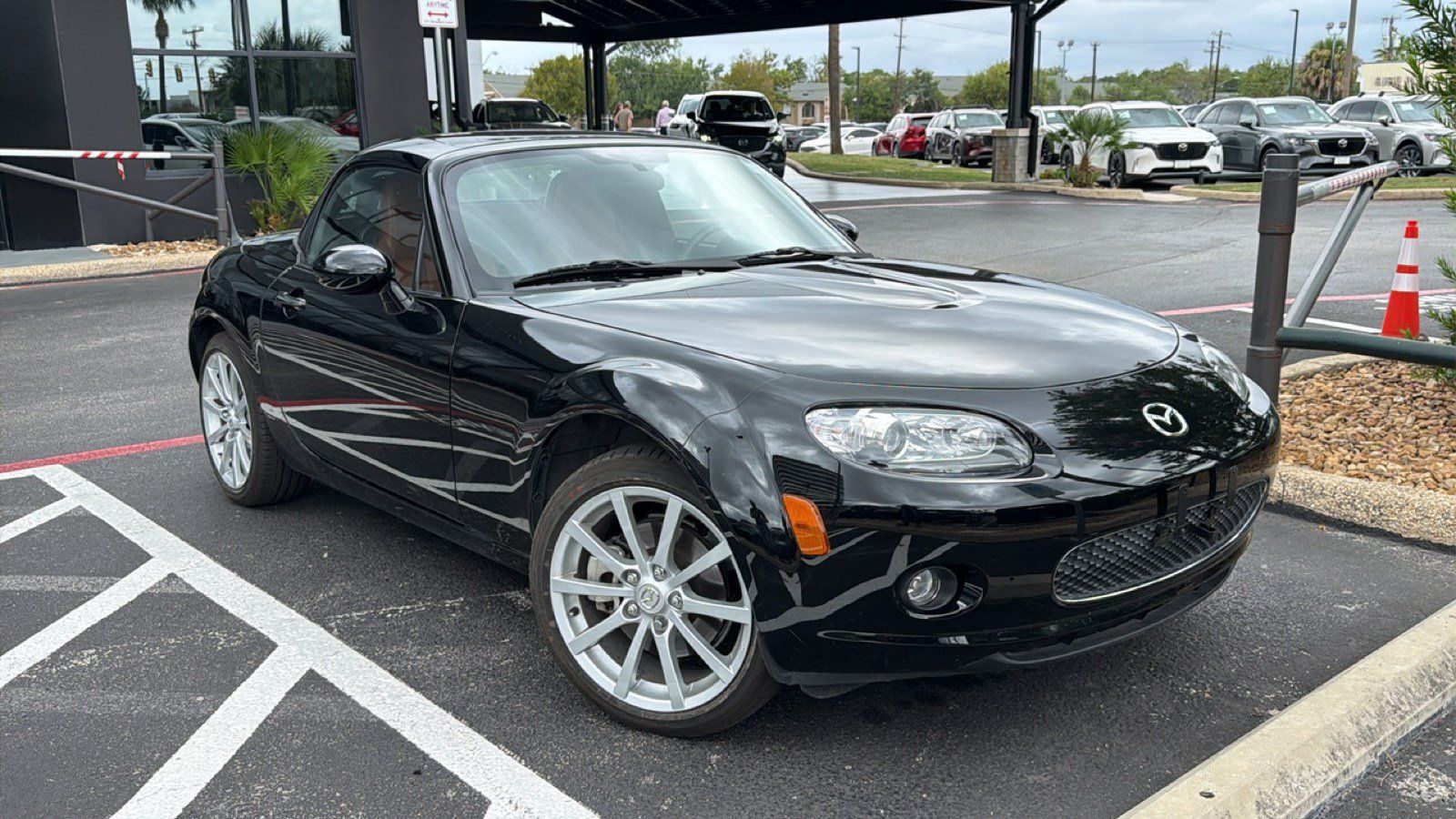 Used 2007 MAZDA MX-5 Miata Grand Touring w/ Premium Pkg RWD image 23