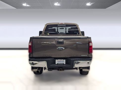 Used 2016 Ford F250 Lariat w/ Chrome Package image 8