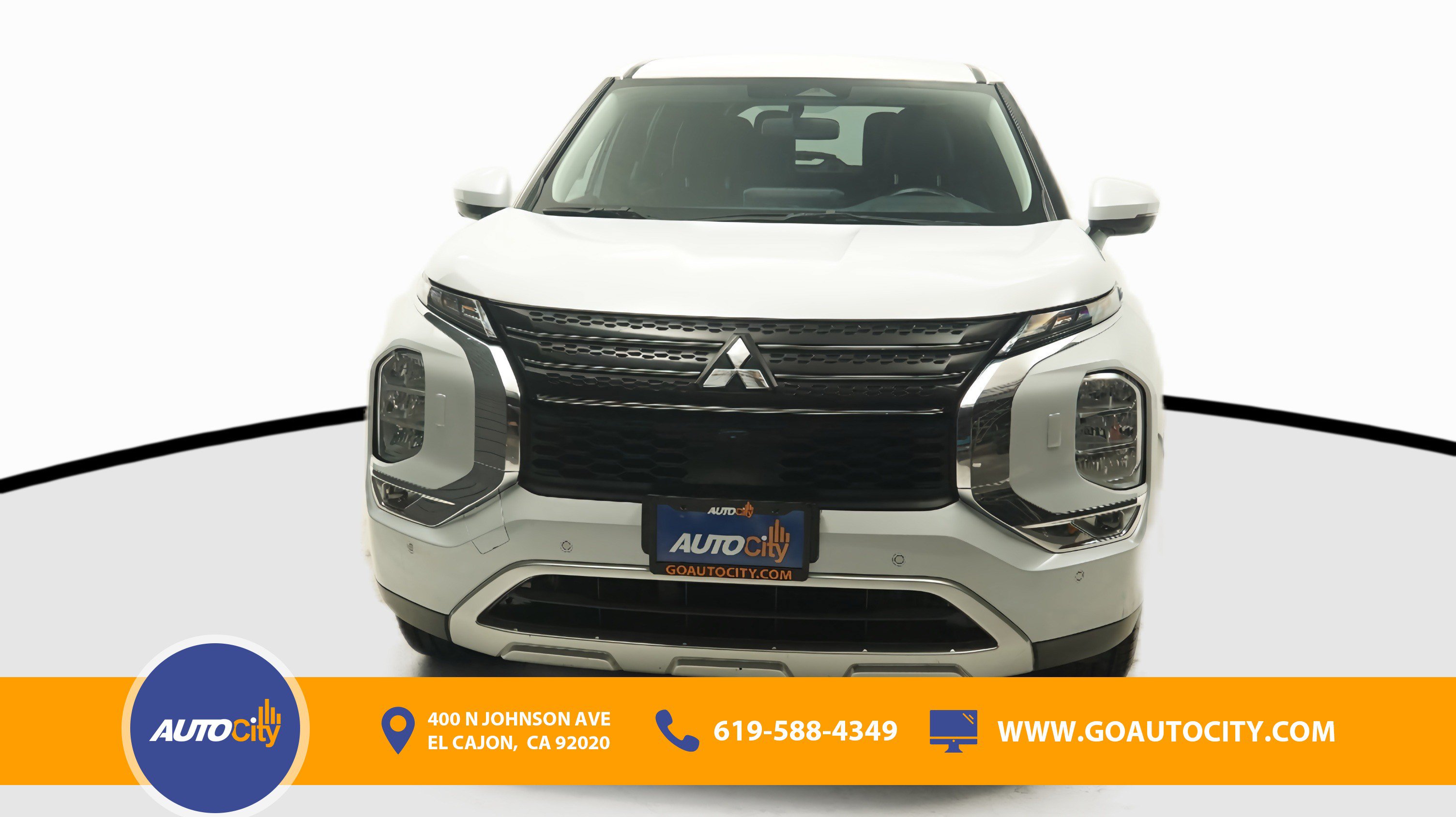 Used 2024 Mitsubishi Outlander SE AWD/4WD image 4