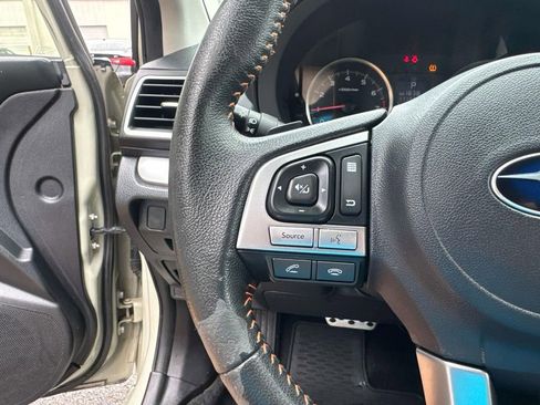 Used 2017 Subaru Crosstrek 2.0i Premium w/ Moonroof Package AWD/4WD image 23