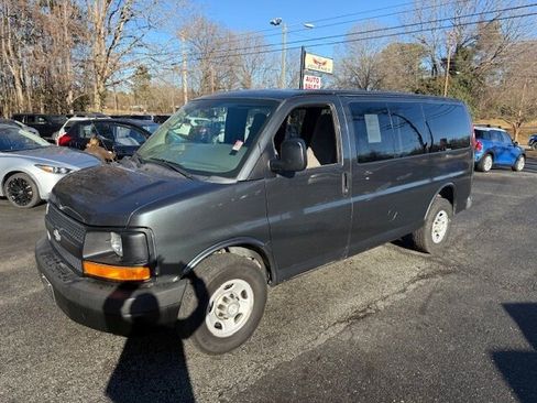 Used 2015 Chevrolet Express 2500 LS image 1