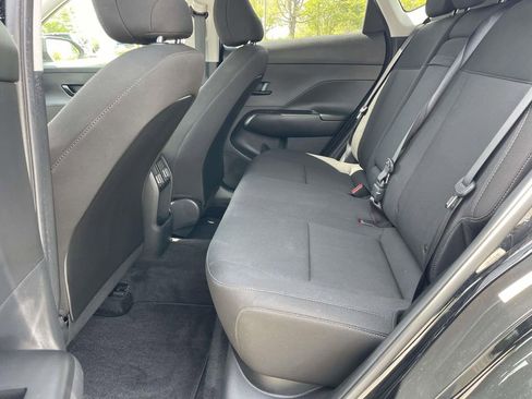 Used 2025 Hyundai Kona SEL FWD image 9