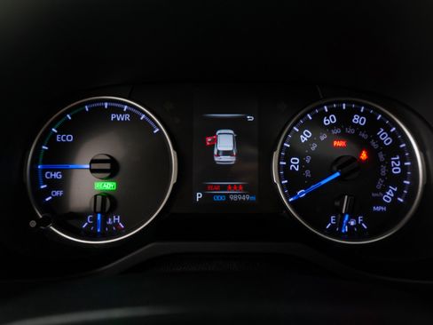 Used 2020 Toyota RAV4 XLE w/ Convenience Package image 28