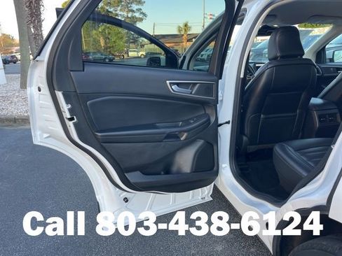 Used 2023 Ford Edge SEL AWD/4WD image 9