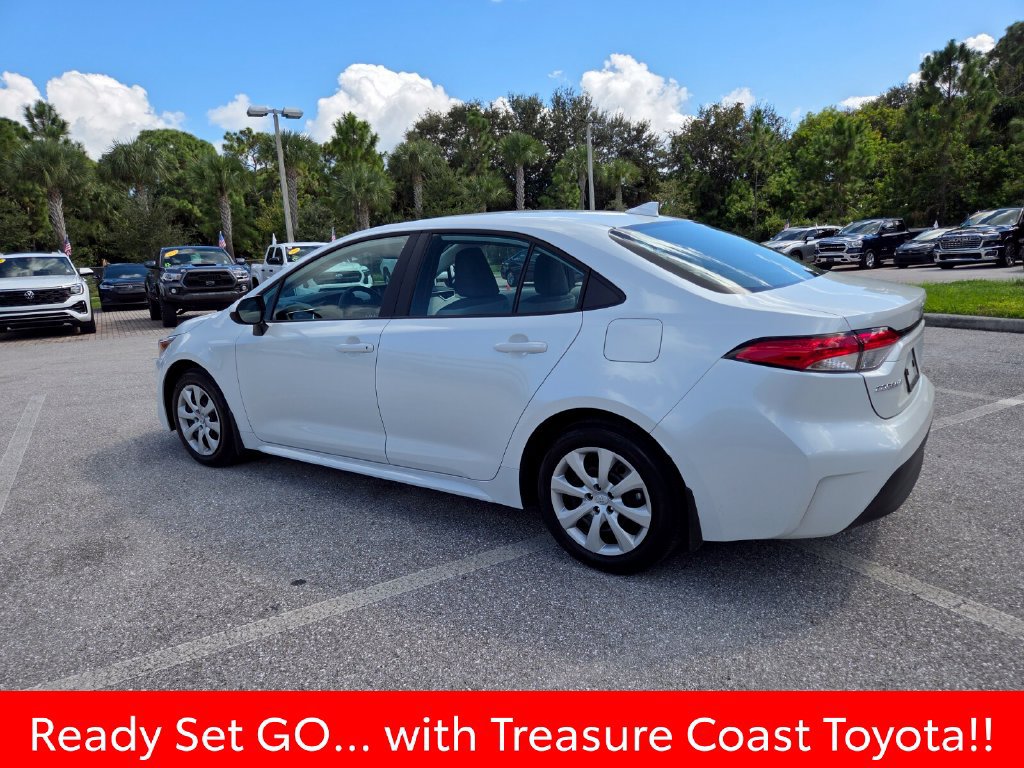Certified 2027 Toyota Corolla LE FWD image 10