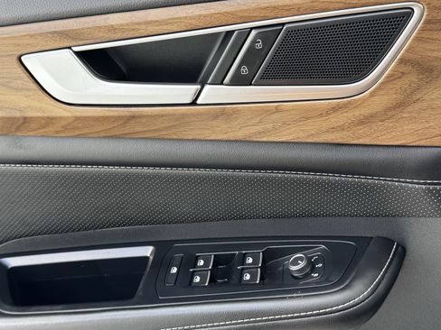 Used 2024 Volkswagen Atlas SE image 27