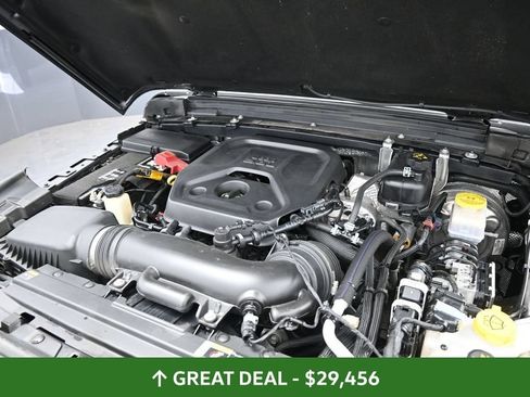 Used 2025 Jeep Wrangler Unlimited Sport AWD/4WD image 13
