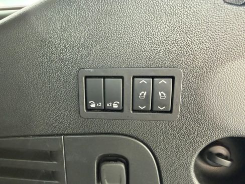 Used 2019 Cadillac Escalade Luxury image 48