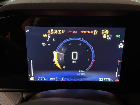 Used 2025 Chevrolet TrailBlazer RS w/ Convenience Package image 14