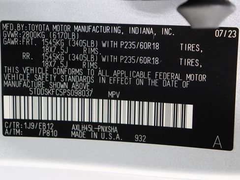 Used 2023 Toyota Sienna XSE image 46