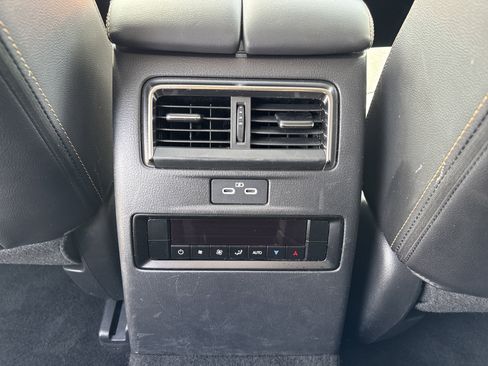Used 2024 MAZDA CX-90 3.3 Turbo w/ Preferred Plus AWD/4WD image 31