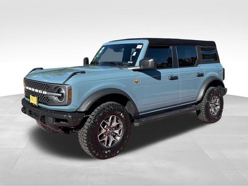 Used 2023 Ford Bronco Badlands AWD/4WD image 4