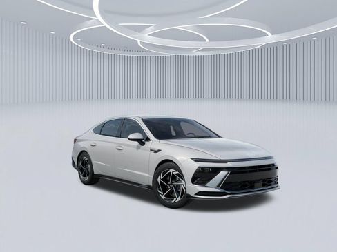 New 2026 Hyundai Sonata SEL FWD image 2