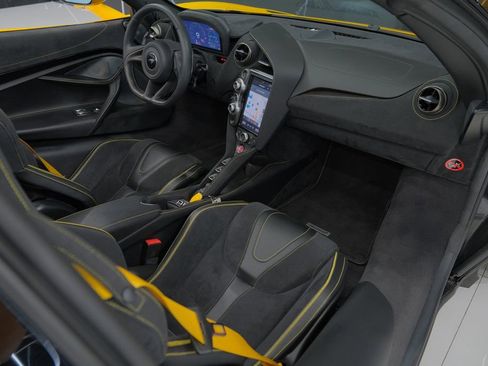 Used 2023 McLaren 720S Performance image 40