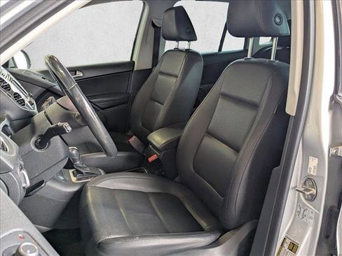 Used 2017 Volkswagen Tiguan Wolfsburg Edition image 16