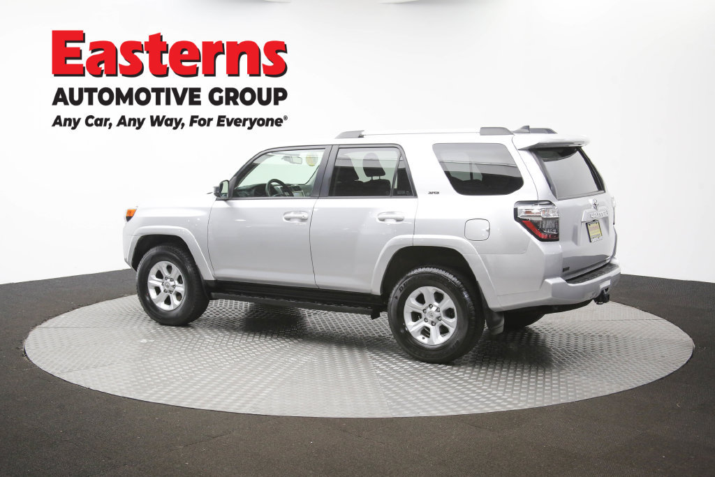 Used 2024 Toyota 4Runner SR5 AWD/4WD image 58