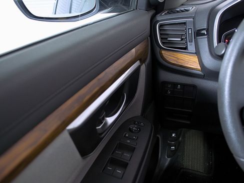 Used 2018 Honda CR-V EX-L image 19