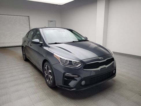 Used 2019 Kia Forte LXS FWD image 13