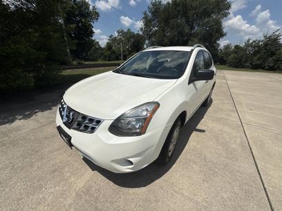 Used 2015 Nissan Rogue S w/ Convenience Package