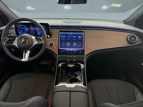 New 2026 Mercedes-Benz EQE 320 4MATIC SUV image 14