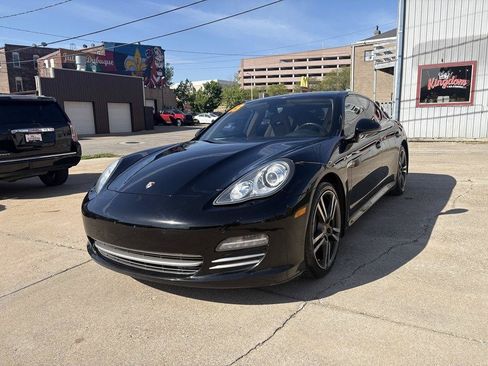 Used 2013 Porsche Panamera 4 Platinum Edition AWD/4WD image 3