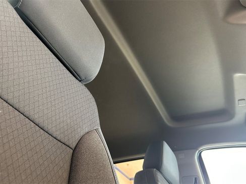 Used 2022 Chevrolet Silverado 1500 Custom w/ Safety Confidence Package image 19