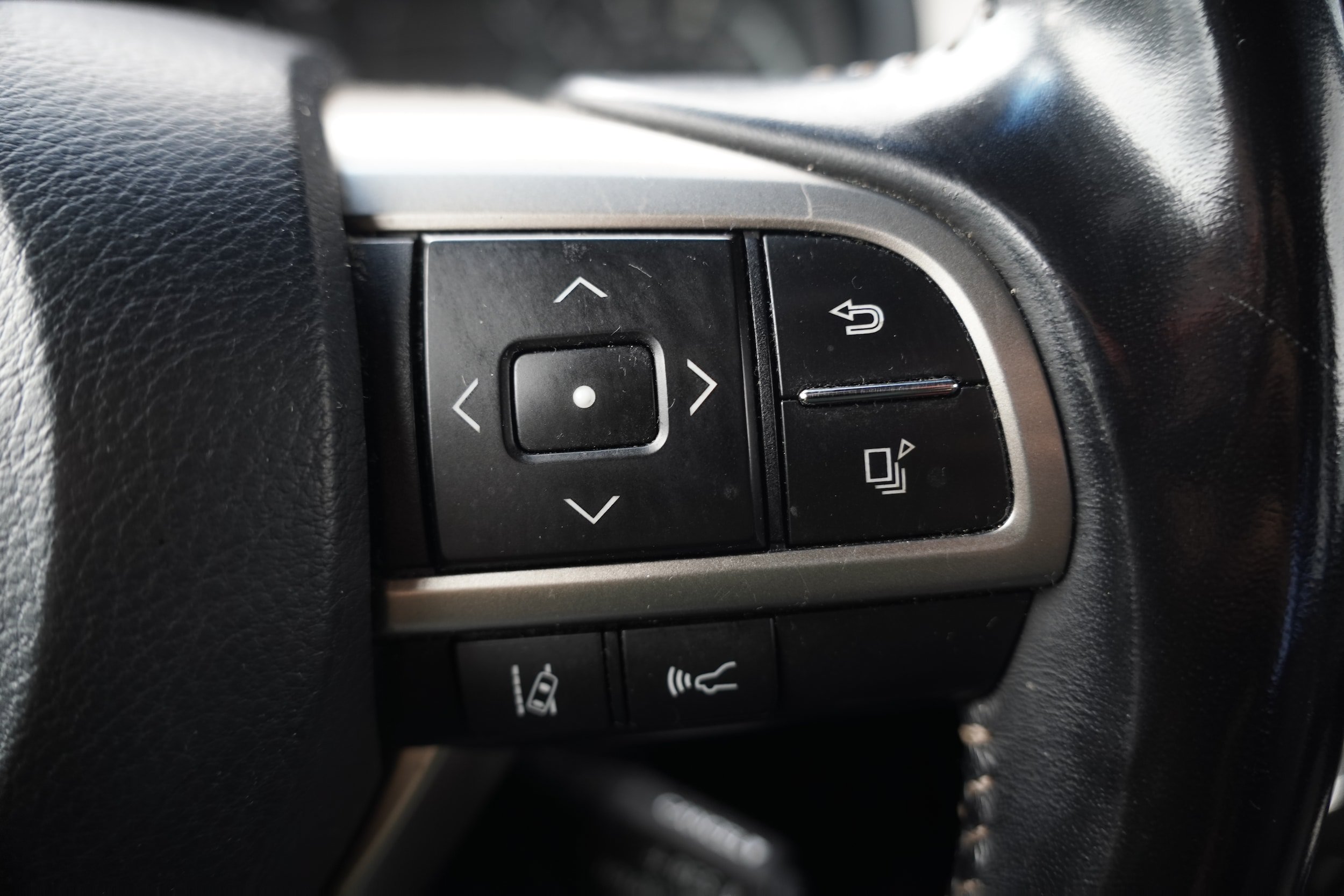 Used 2020 Lexus GX 460 Premium w/ Premium Package AWD/4WD image 19