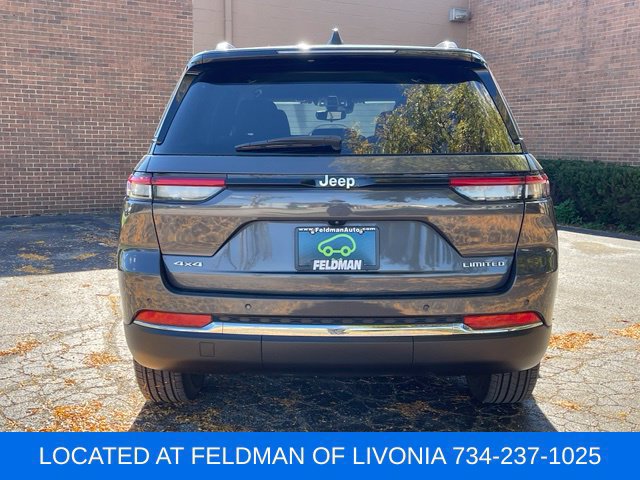 Used 2024 Jeep Grand Cherokee Limited AWD/4WD image 4