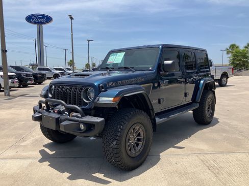 Used 2024 Jeep Wrangler Unlimited Rubicon 392 AWD/4WD image 3
