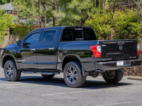 Used 2021 Nissan Titan SV w/ Accessory Utility Package AWD/4WD image 8
