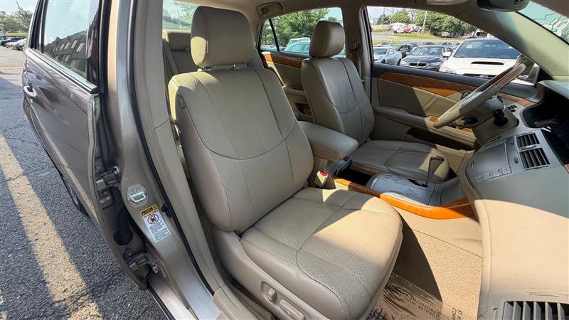 Used 2007 Toyota Avalon Limited FWD image 16