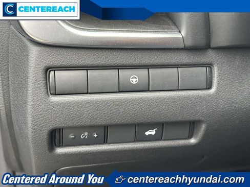 Used 2021 Nissan Rogue SL w/ Premium Package image 19