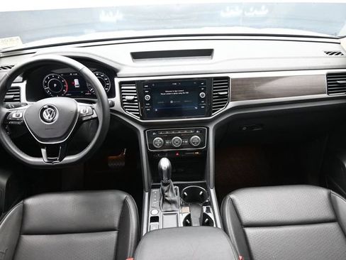 Used 2019 Volkswagen Atlas SEL FWD image 24