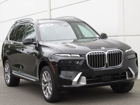 Used 2026 BMW X7 xDrive40i AWD/4WD image 2